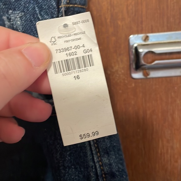 NWT Old Navy High Rise Distressed Slouchy Straight Jeans - Picture 9 of 16